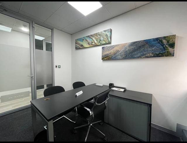 18M² OFFICE TO LET IN SANDTON CENTRAL